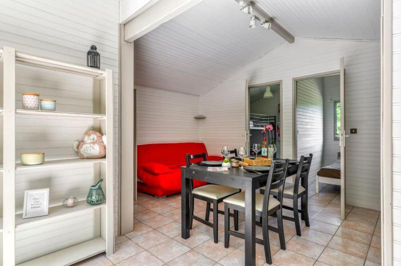 Camping La Serre Aigues-Vives  Exterior foto